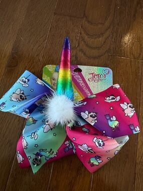 Jojo Siwa large hair bow 🎀